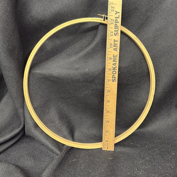 Twelve 12” embroidery hoops - Picture 3 of 4